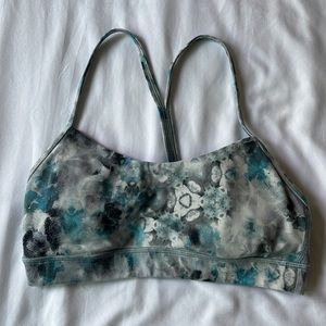 Lululemon Flow Y Bra Nulu